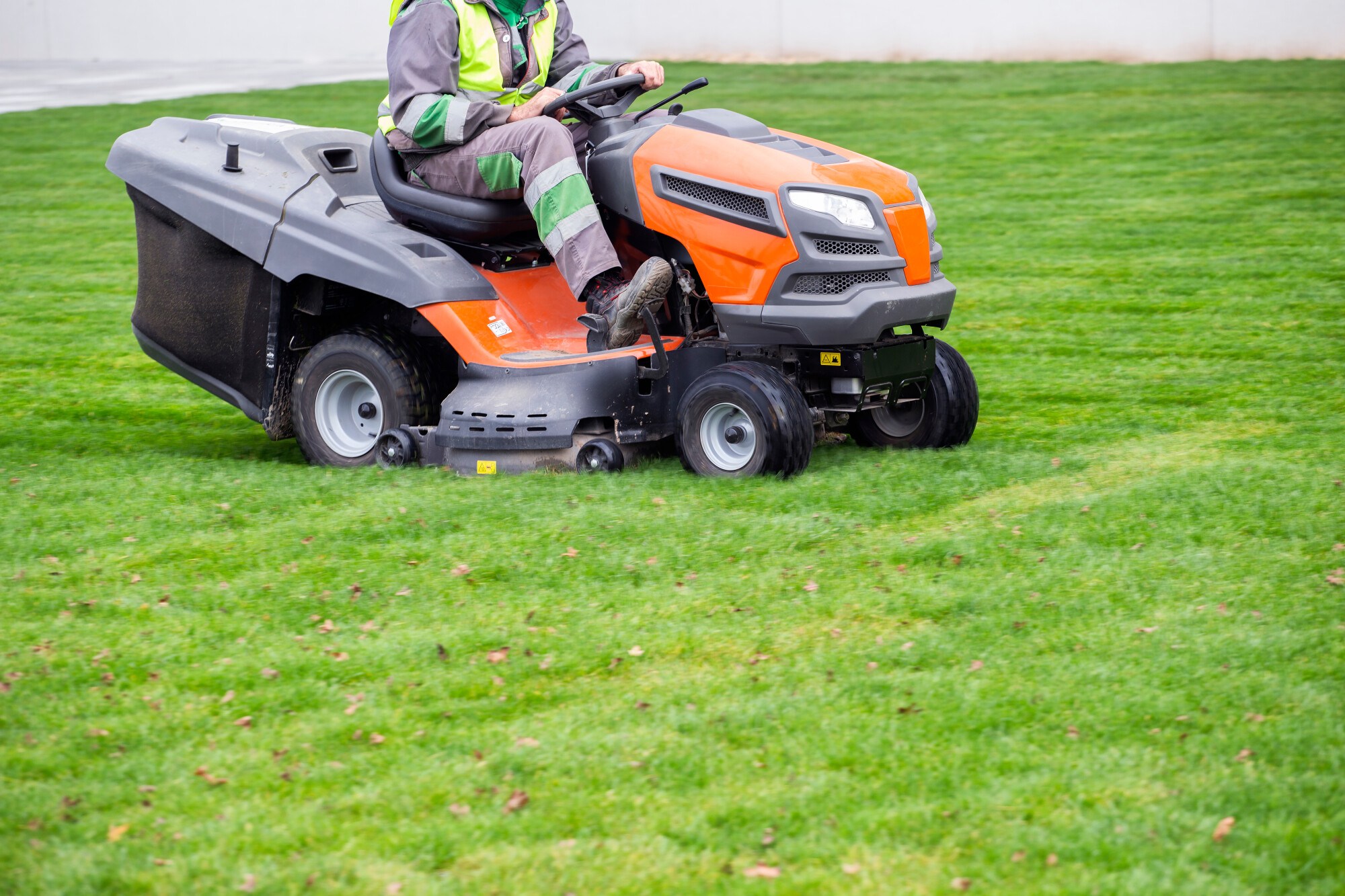 When you want to boost your curb appeal with a lush, green lawn you can enjoy all summer, explore the benefits of lawn care services.