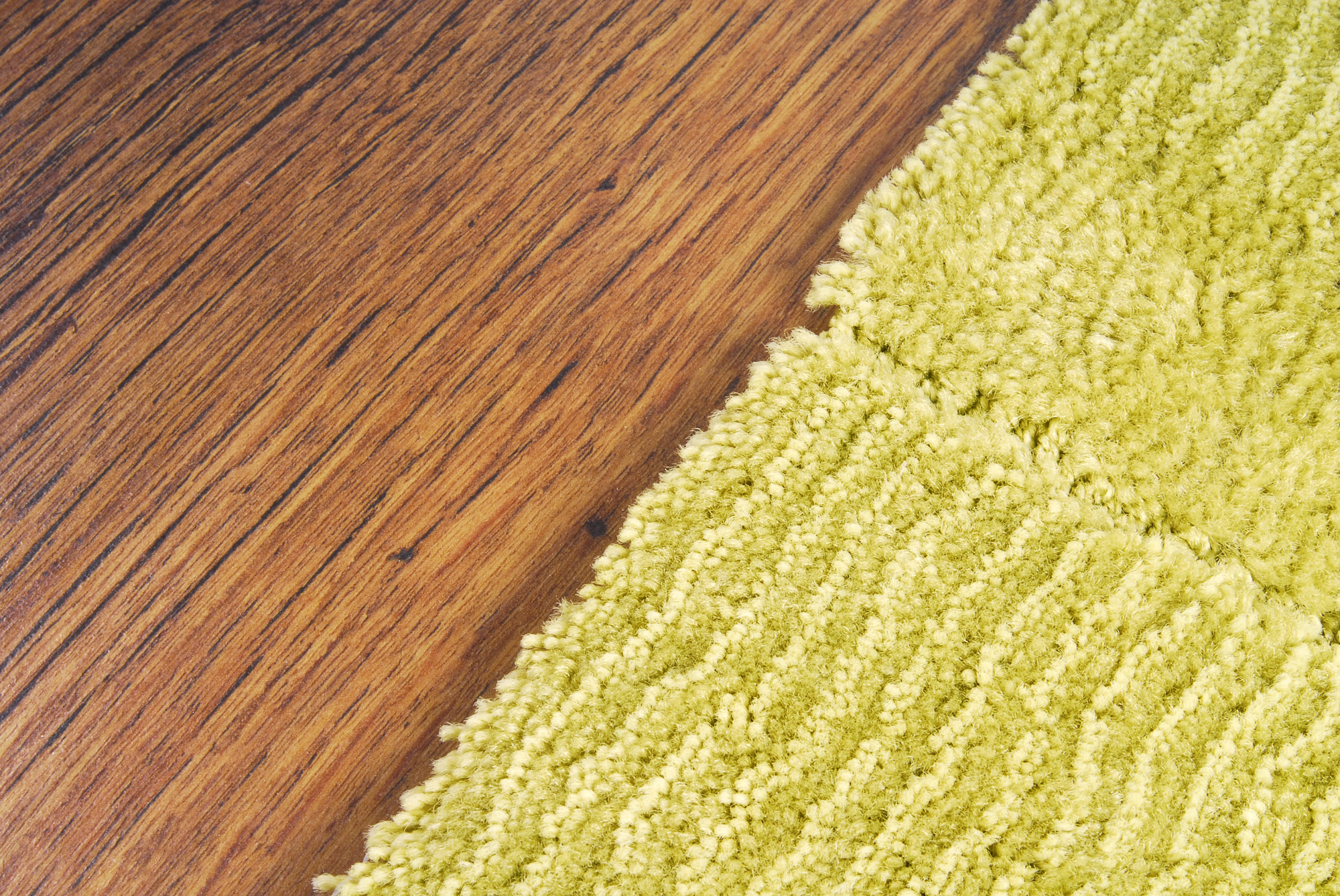 When it comes to giving the floors in your home a major upgrade, click here to find out how to choose between carpet vs hardwood.