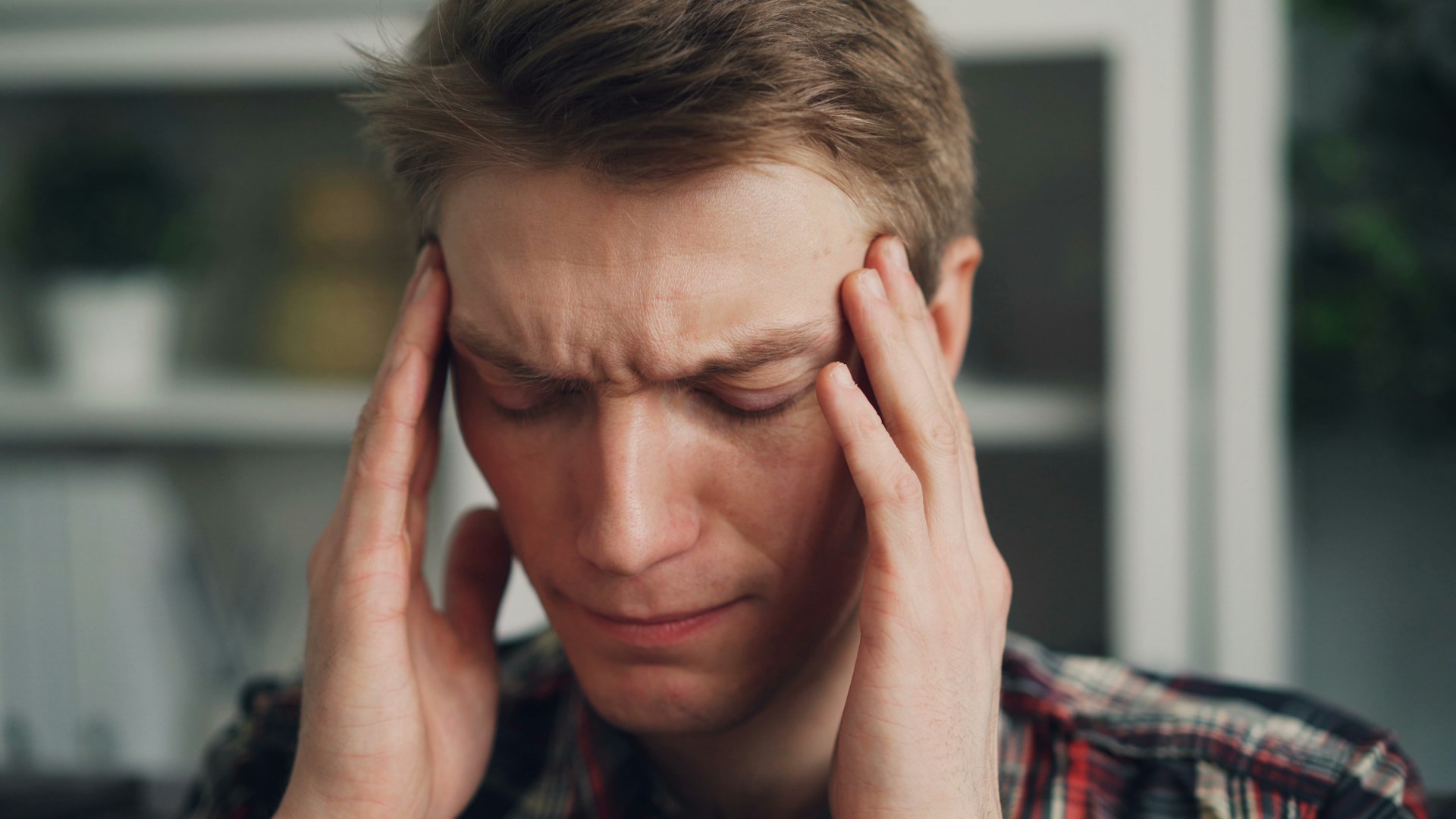 Natural Strategies for Managing Migraine Pain
